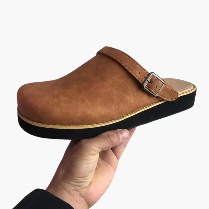 Schnallendetail Clogs für Herren