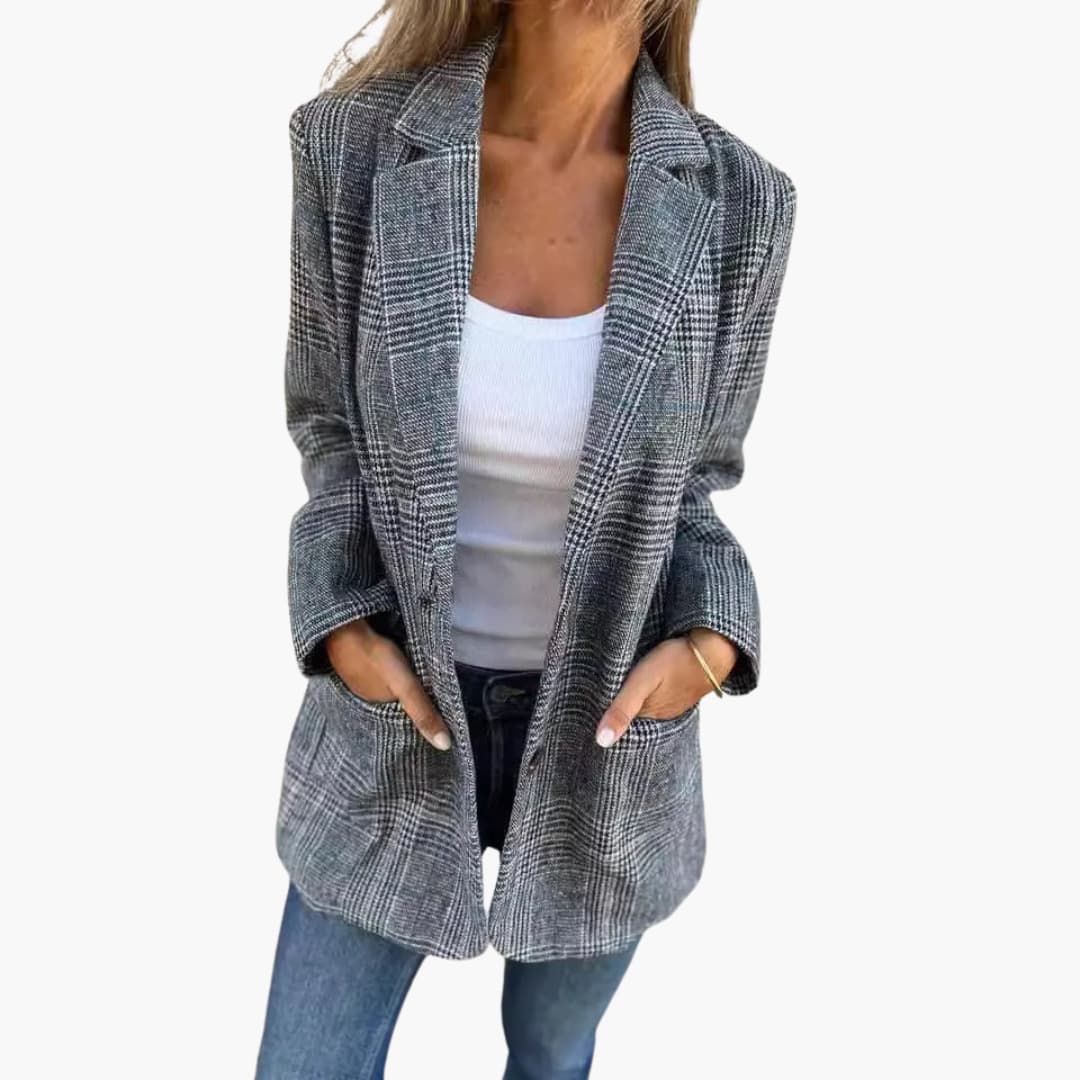 Carina | Lässiger Karo-Blazer mit Revers