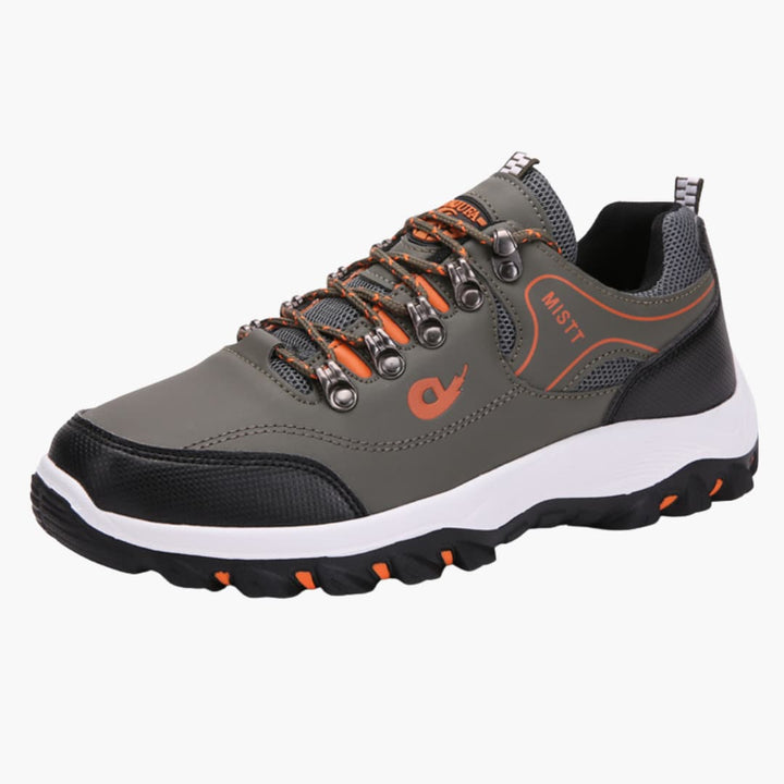 Miesten vaelluskengät nauhakiinnityksellä ja kuvioidulla ulkopohjalla