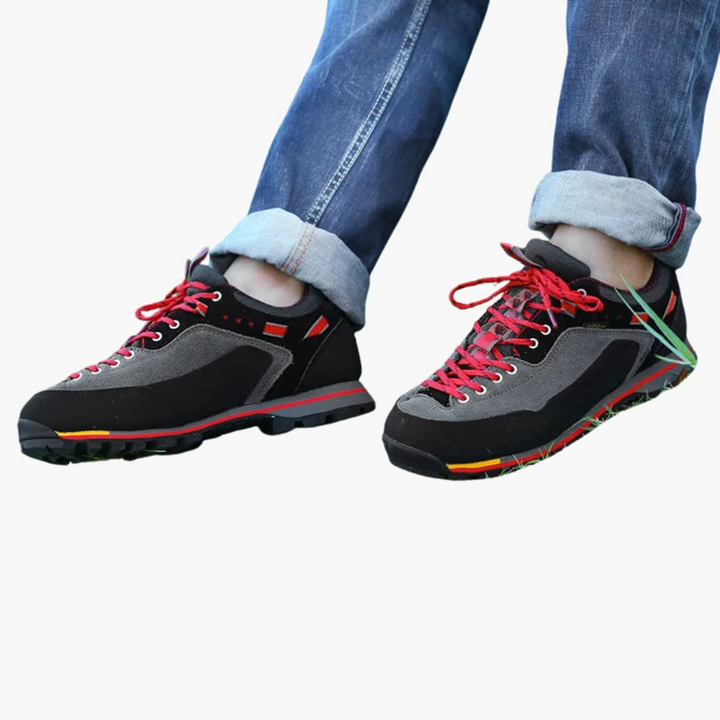 Herren-Wanderschuhe mit Schnürverschluss und strukturierter Außensohle
