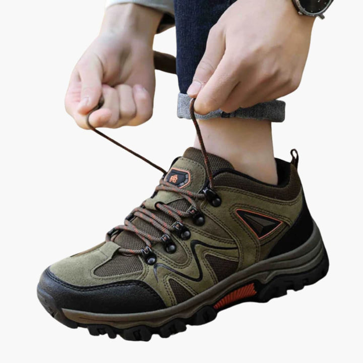 Herren-Wanderschuhe mit Schnürverschluss und strukturierter Außensohle