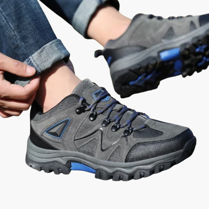 Herren-Wanderschuhe mit Schnürverschluss und strukturierter Außensohle