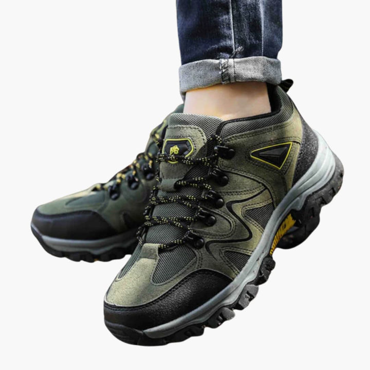 Herren-Wanderschuhe mit Schnürverschluss und strukturierter Außensohle