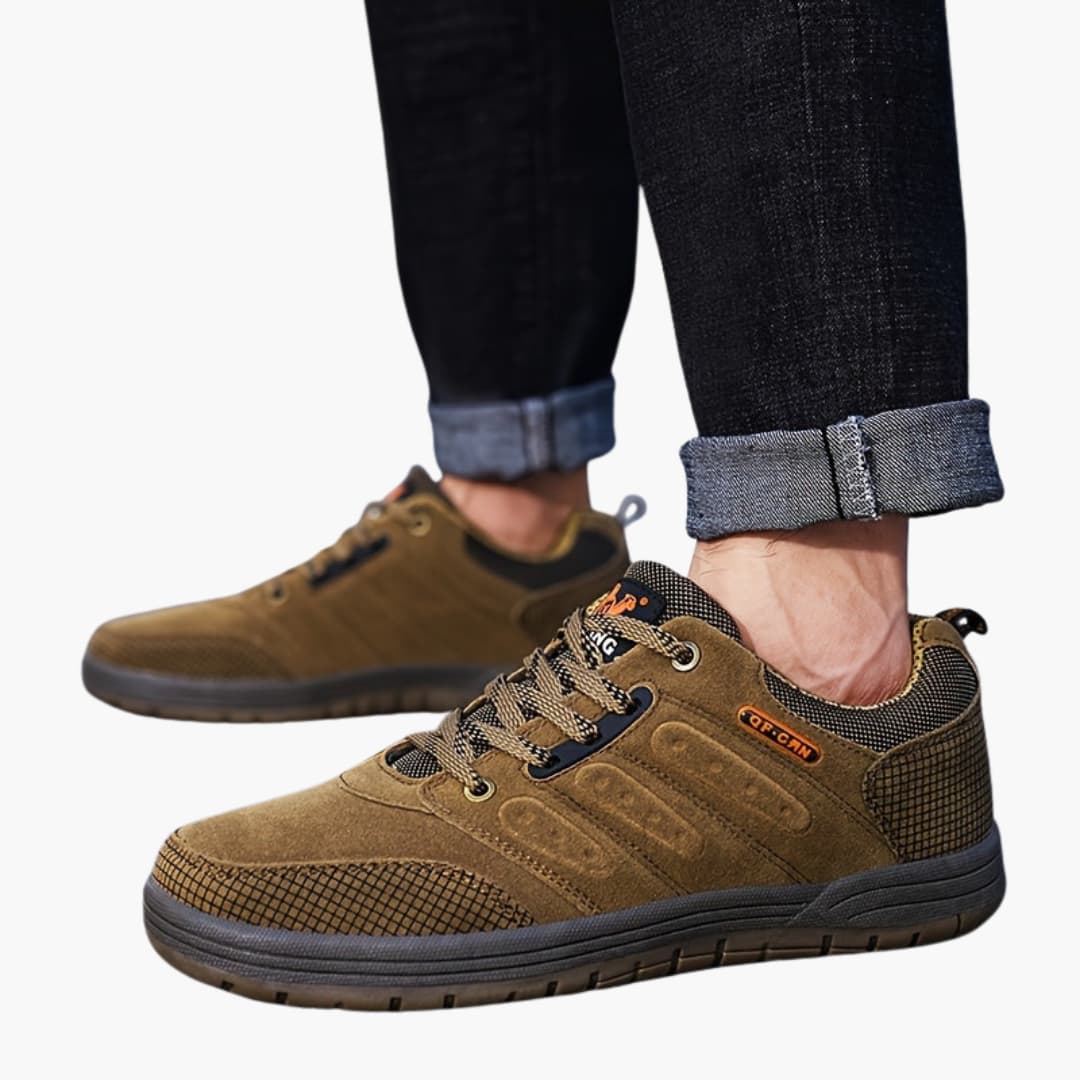 Herren-Wanderschuhe mit Schnürverschluss und strukturierter Außensohle