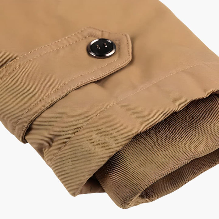 Herrenjacke mit Stehkragen und mehreren Taschen