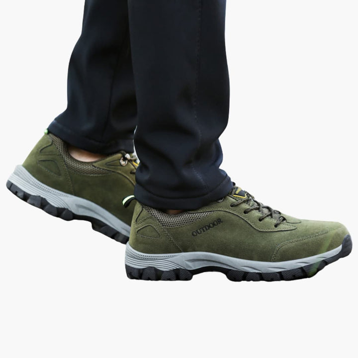 Wanderschuhe für Herren mit Schnürverschluss und strukturierter Außensohle
